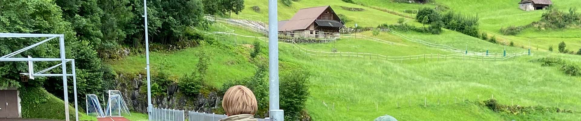 Klicken um die Schaltflächen zu zeigen oder zu verbergen